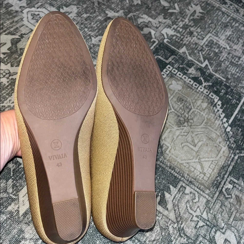 Vivaia womens Almond-Toe Wedge (Tamia Wedge Pro) size 43 US 11